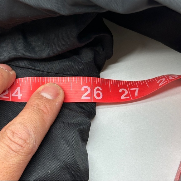 Men’s The Points Guy Awards 23 Black Uniqlo Bomber Jacket Large - Picture 12 of 13